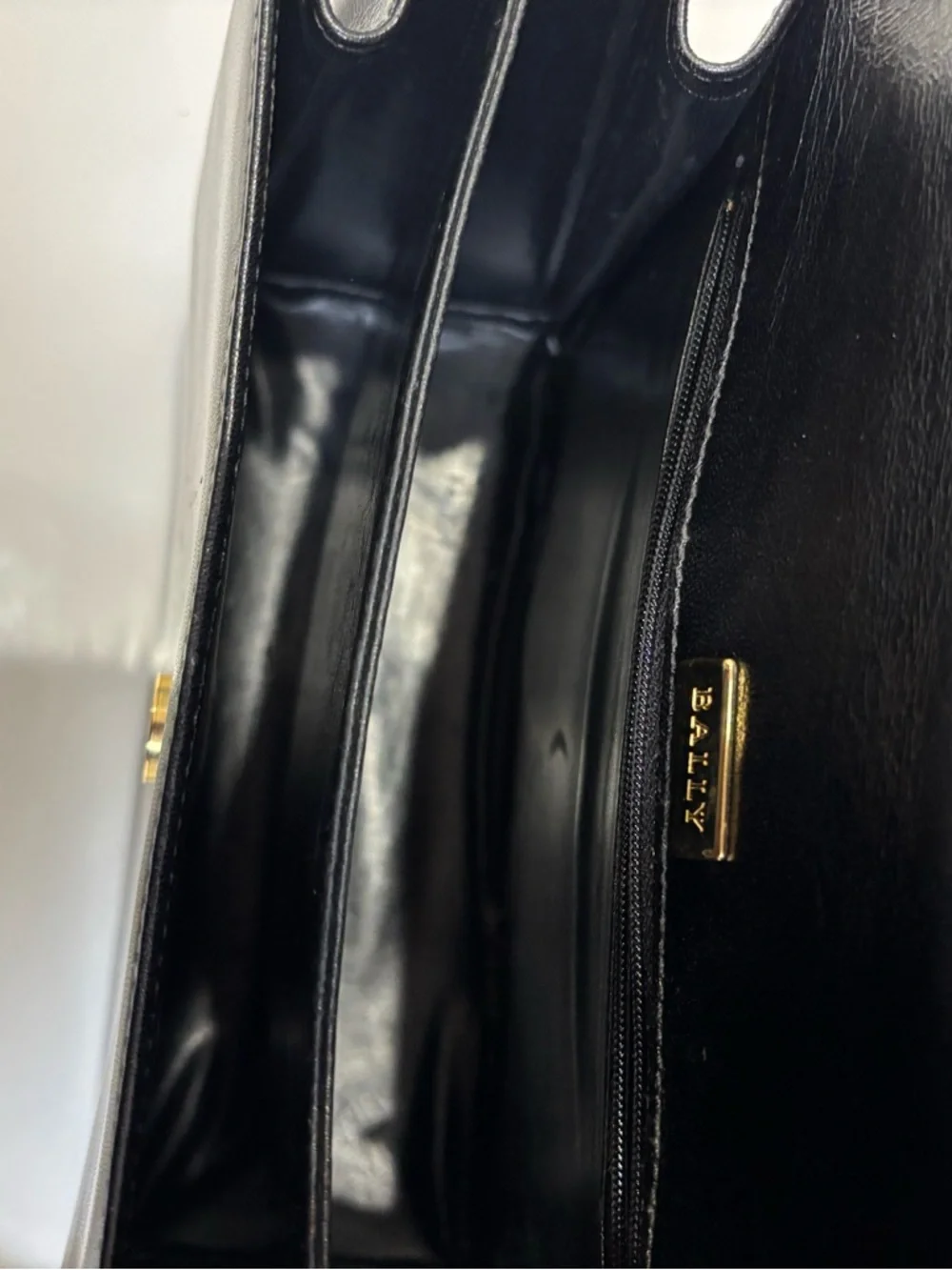 Bally Vintage Black Leather Top Handle Bag Gold Hardware Structured Crossbody - Picture 10 of 10